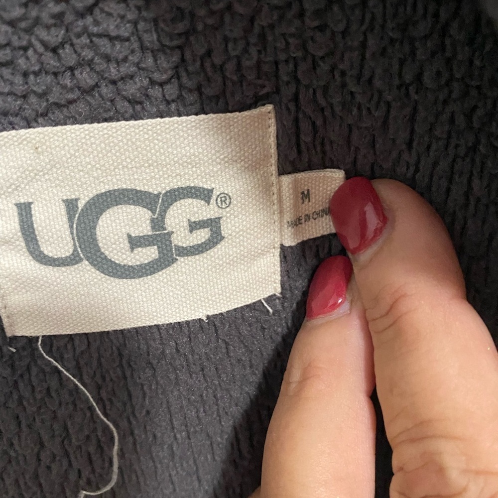 UGG Bath Robe size med - Picture 3 of 7